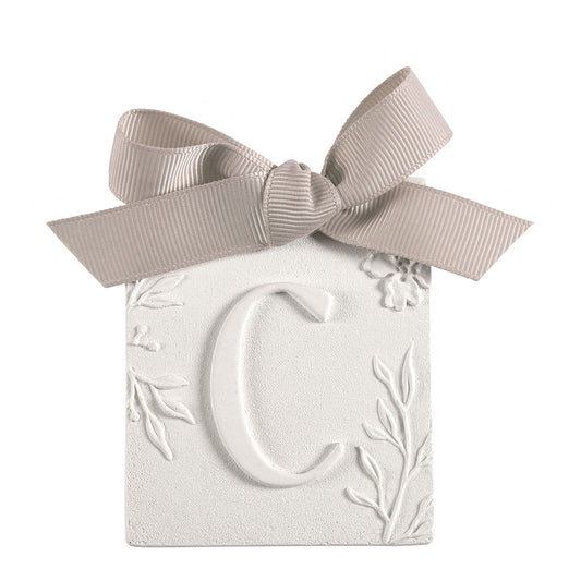 Letra C Gesso Fleur de Cotton